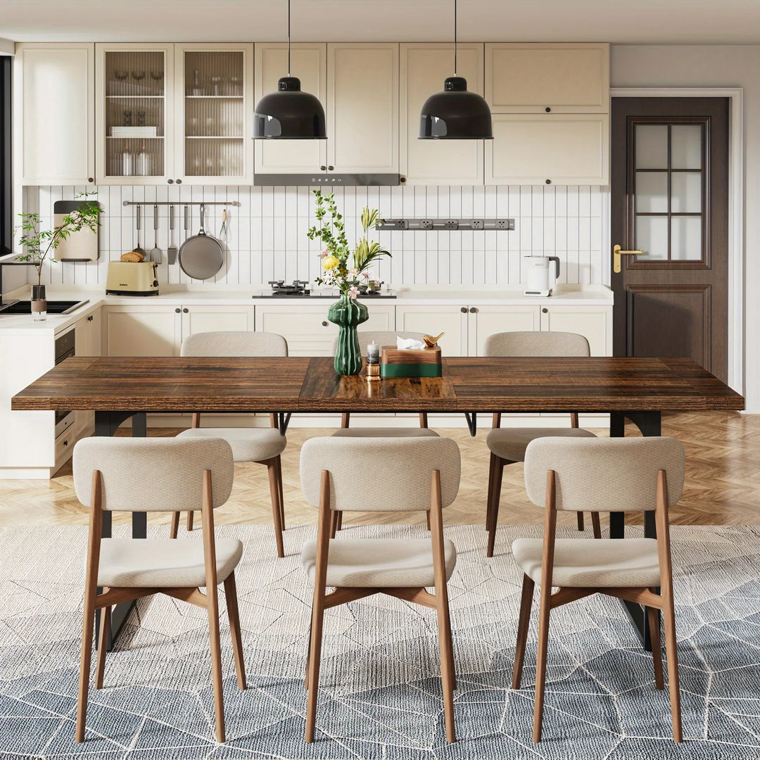 Kitchen & Dining